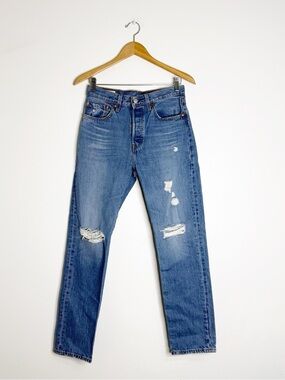 Levi’s 501 Original Distressed Jeans Women’s 26x30 High Rise Straight Leg